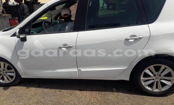 Buy Used Renault Megane White Car in Dakar in Dakar Buy Used Renault Megane White Car in Dakar in Dakar