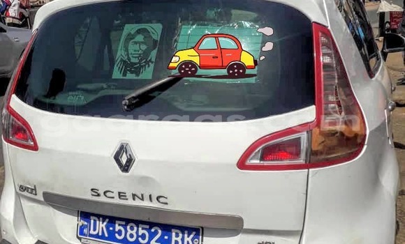 Buy Used Renault Megane White Car in Dakar in Dakar Buy Used Renault Megane White Car in Dakar in Dakar