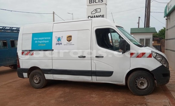 Buy Used Renault Master White Truck in Dakar in Dakar Buy Used Renault Master White Truck in Dakar in Dakar