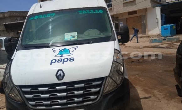 Buy Used Renault Master White Truck in Dakar in Dakar Buy Used Renault Master White Truck in Dakar in Dakar