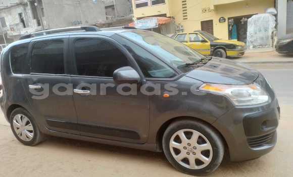 Acheter Occasion Voiture Citroen C4 Picasso Gris à Dakar, Dakar Acheter Occasion Voiture Citroen C4 Picasso Gris à Dakar, Dakar