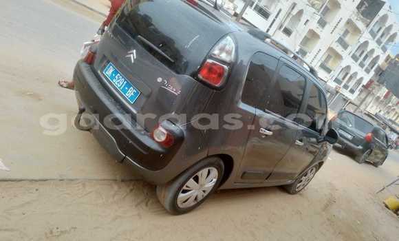 Acheter Occasion Voiture Citroen C4 Picasso Gris à Dakar, Dakar Acheter Occasion Voiture Citroen C4 Picasso Gris à Dakar, Dakar