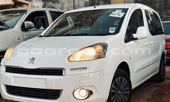 Acheter Import Voiture Peugeot Partner Blanc à Dakar, Dakar Acheter Import Voiture Peugeot Partner Blanc à Dakar, Dakar