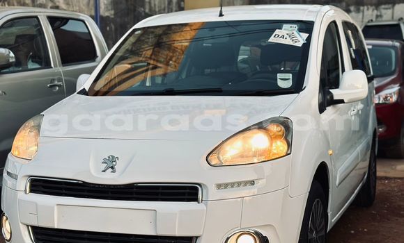 Acheter Import Voiture Peugeot Partner Blanc à Dakar, Dakar Acheter Import Voiture Peugeot Partner Blanc à Dakar, Dakar