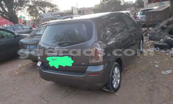 Dieundeu Occasion Toyota Verso Silver Auto in Dakar in Dakar Dieundeu Occasion Toyota Verso Silver Auto in Dakar in Dakar