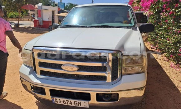 Acheter Occasion Voiture Ford Excursion Blanc à Mbour, Thies Acheter Occasion Voiture Ford Excursion Blanc à Mbour, Thies