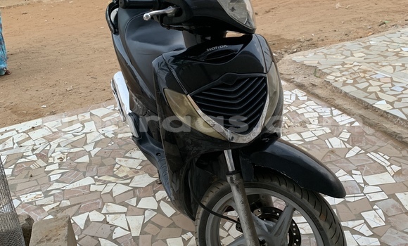 Medium with watermark honda scooters dakar dakar 10737