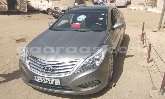 Buy Used Hyundai Grandeur Silver Car in Rufisque in Dakar Buy Used Hyundai Grandeur Silver Car in Rufisque in Dakar