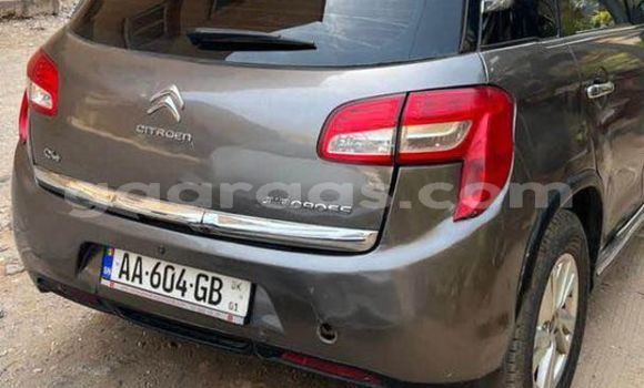 Acheter Occasion Voiture Citroen C4 Aircross Marron à Dakar, Dakar Acheter Occasion Voiture Citroen C4 Aircross Marron à Dakar, Dakar