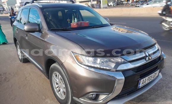 Acheter Occasion Voiture Mitsubishi Outlander Marron à Dakar, Dakar Acheter Occasion Voiture Mitsubishi Outlander Marron à Dakar, Dakar