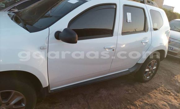 Dieundeu Occasion Renault Duster White Auto in Dakar in Dakar