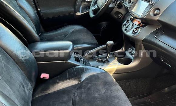 Acheter Occasion Voiture Toyota RAV4 Noir à Dakar, Dakar Acheter Occasion Voiture Toyota RAV4 Noir à Dakar, Dakar