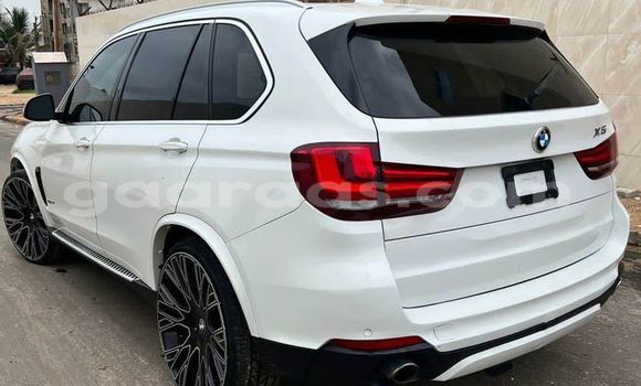 Dieundeu Occasion BMW X5 White Auto in Dakar in Dakar Dieundeu Occasion BMW X5 White Auto in Dakar in Dakar
