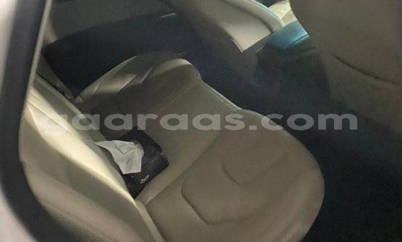 Acheter Occasion Voiture Ford Fusion Blanc à Dakar, Dakar Acheter Occasion Voiture Ford Fusion Blanc à Dakar, Dakar