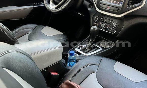 Acheter Occasion Voiture Jeep Cherokee Noir à Dakar, Dakar Acheter Occasion Voiture Jeep Cherokee Noir à Dakar, Dakar