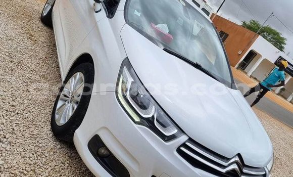Buy Used Citroen C4 White Car in Dakar in Dakar