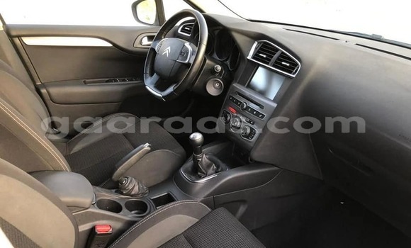 Buy Used Citroen C4 White Car in Dakar in Dakar Buy Used Citroen C4 White Car in Dakar in Dakar
