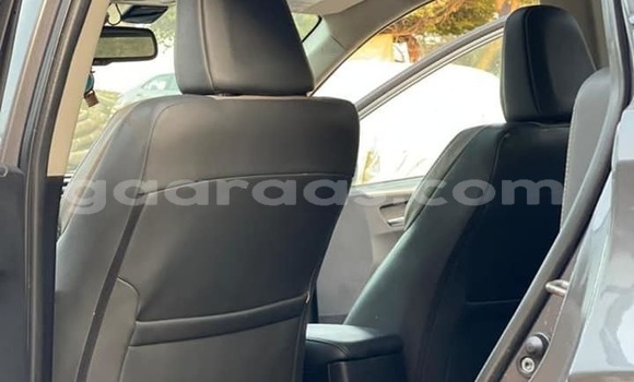 Acheter Occasion Voiture Toyota RAV4 Noir à Dakar, Dakar Acheter Occasion Voiture Toyota RAV4 Noir à Dakar, Dakar