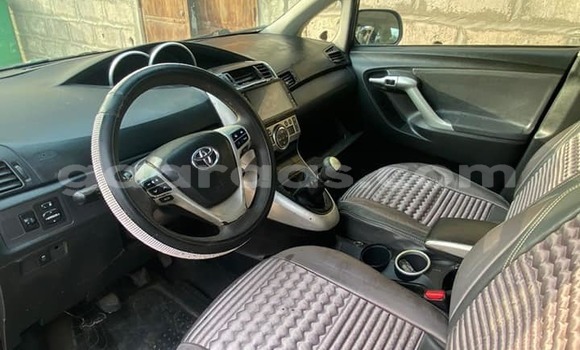 Acheter Occasion Voiture Toyota Verso Noir à Dakar, Dakar Acheter Occasion Voiture Toyota Verso Noir à Dakar, Dakar