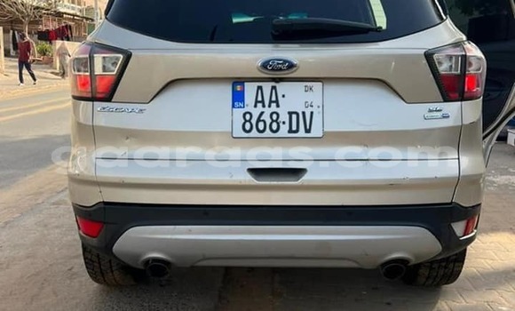 Acheter Occasion Voiture Ford Escape Gris à Dakar, Dakar Acheter Occasion Voiture Ford Escape Gris à Dakar, Dakar