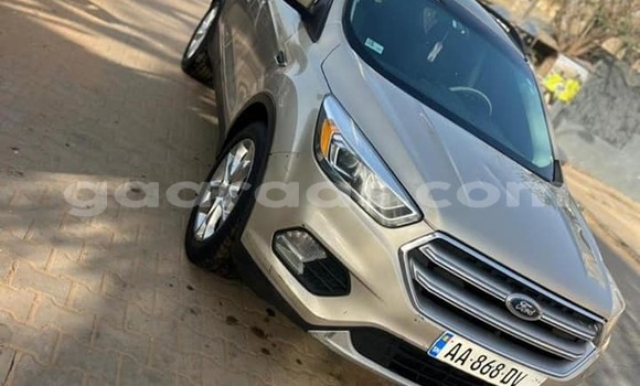 Acheter Occasion Voiture Ford Escape Gris à Dakar, Dakar Acheter Occasion Voiture Ford Escape Gris à Dakar, Dakar