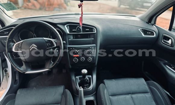 Buy Import Citroen C4 White Car in Dakar in Dakar Buy Import Citroen C4 White Car in Dakar in Dakar