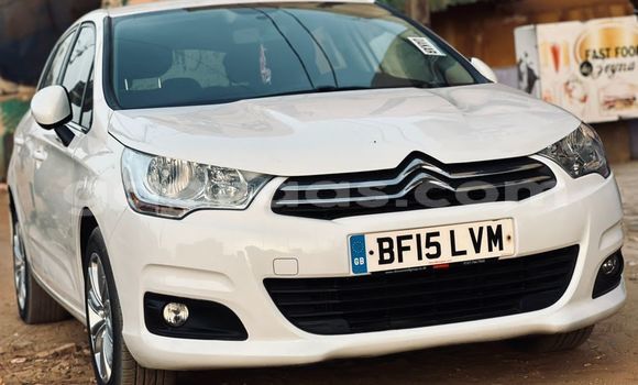 Buy Import Citroen C4 White Car in Dakar in Dakar Buy Import Citroen C4 White Car in Dakar in Dakar