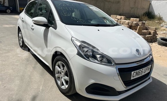 Dieundeu Occasion Peugeot 208 White Auto in Dakar in Dakar Dieundeu Occasion Peugeot 208 White Auto in Dakar in Dakar