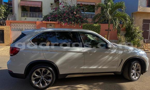 Acheter Occasion Voiture BMW X5 Blanc à Dakar, Dakar Acheter Occasion Voiture BMW X5 Blanc à Dakar, Dakar