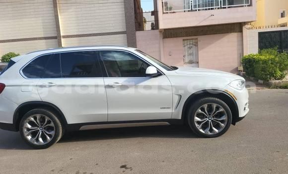 Acheter Occasion Voiture BMW X5 Blanc à Dakar, Dakar Acheter Occasion Voiture BMW X5 Blanc à Dakar, Dakar