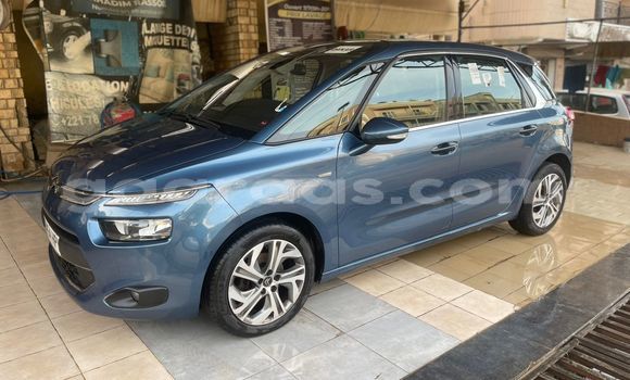 Acheter Import Voiture Citroen C4 Picasso Bleu à Dakar, Dakar Acheter Import Voiture Citroen C4 Picasso Bleu à Dakar, Dakar