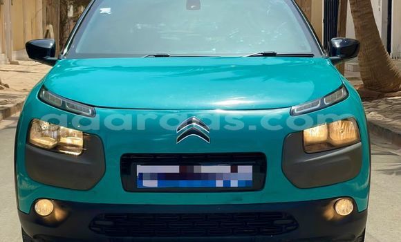 Buy Import Citroen C4 Cactus Green Car in Dakar in Dakar