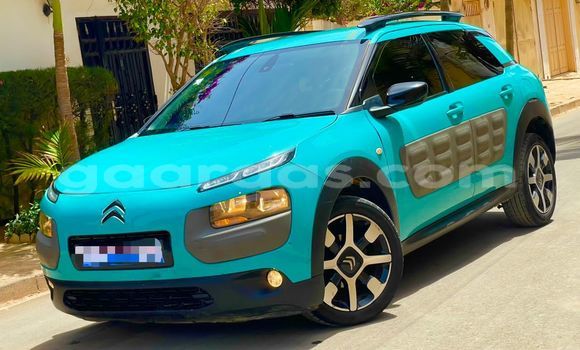 Acheter Import Voiture Citroen C4 Cactus Vert à Dakar, Dakar Acheter Import Voiture Citroen C4 Cactus Vert à Dakar, Dakar