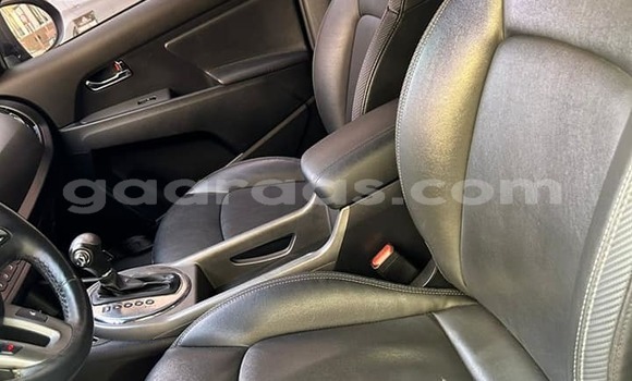 Acheter Occasion Voiture Kia Sportage Noir à Dakar, Dakar Acheter Occasion Voiture Kia Sportage Noir à Dakar, Dakar