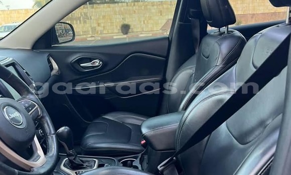 Acheter Occasion Voiture Jeep Cherokee Blanc à Dakar, Dakar Acheter Occasion Voiture Jeep Cherokee Blanc à Dakar, Dakar