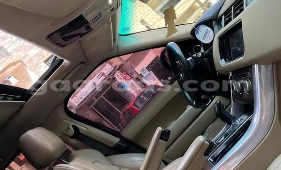 Acheter Occasion Voiture Land Rover Range Rover Blanc à Dakar, Dakar Acheter Occasion Voiture Land Rover Range Rover Blanc à Dakar, Dakar