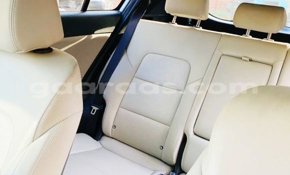 Dieundeu Occasion Kia Sportage White Auto in Dakar in Dakar Dieundeu Occasion Kia Sportage White Auto in Dakar in Dakar