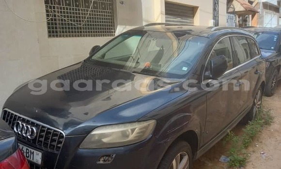 Buy Used Audi Q7 Blue Car in Dakar in Dakar Buy Used Audi Q7 Blue Car in Dakar in Dakar