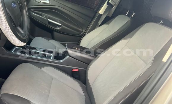 Dieundeu Occasion Ford Escape Beige Auto in Dakar in Dakar Dieundeu Occasion Ford Escape Beige Auto in Dakar in Dakar