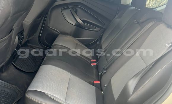 Dieundeu Occasion Ford Escape Beige Auto in Dakar in Dakar Dieundeu Occasion Ford Escape Beige Auto in Dakar in Dakar