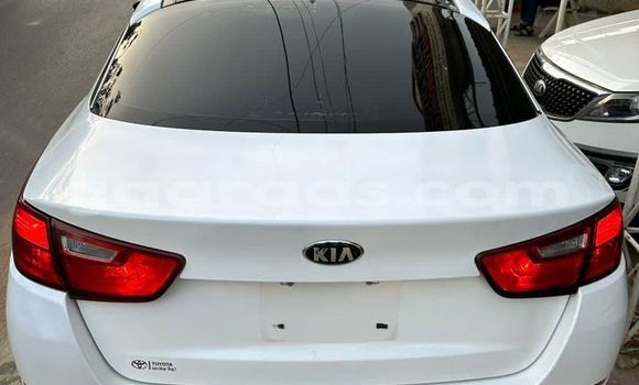 Dieundeu Occasion Kia Optima White Auto in Dakar in Dakar Dieundeu Occasion Kia Optima White Auto in Dakar in Dakar