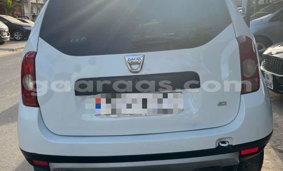 Buy Used Renault Duster White Car in Dakar in Dakar Buy Used Renault Duster White Car in Dakar in Dakar