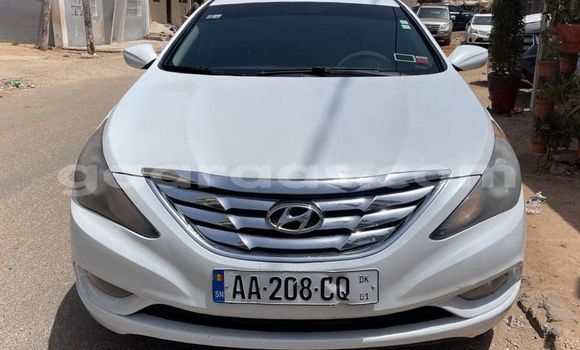 Dieundeu Occasion Hyundai Sonata White Auto in Dakar in Dakar Dieundeu Occasion Hyundai Sonata White Auto in Dakar in Dakar