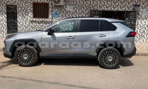 Dieundeu Occasion Toyota RAV4 Silver Auto in Dakar in Dakar Dieundeu Occasion Toyota RAV4 Silver Auto in Dakar in Dakar
