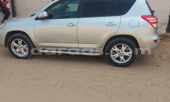 Dieundeu Occasion Toyota RAV4 Silver Auto in Dakar in Dakar