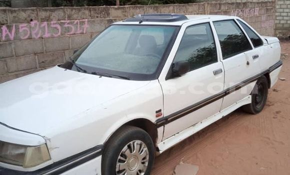 Dieundeu Occasion Renault 21 White Auto in Dakar in Dakar Dieundeu Occasion Renault 21 White Auto in Dakar in Dakar