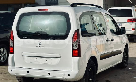 Dieundeu Imported Peugeot Partner White Auto in Dakar in Dakar Dieundeu Imported Peugeot Partner White Auto in Dakar in Dakar
