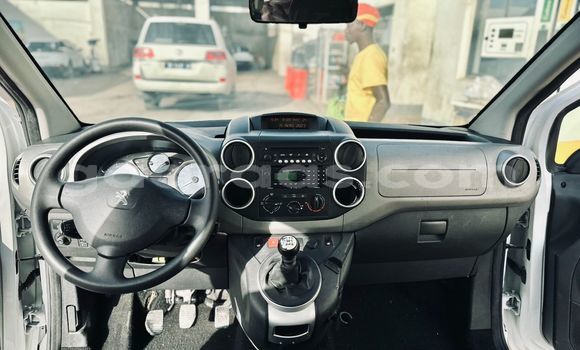 Dieundeu Imported Peugeot Partner White Auto in Dakar in Dakar Dieundeu Imported Peugeot Partner White Auto in Dakar in Dakar