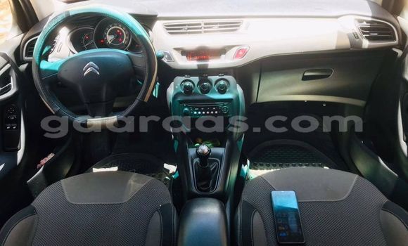 Acheter Occasion Voiture Citroen C3 Rouge à Dakar, Dakar Acheter Occasion Voiture Citroen C3 Rouge à Dakar, Dakar