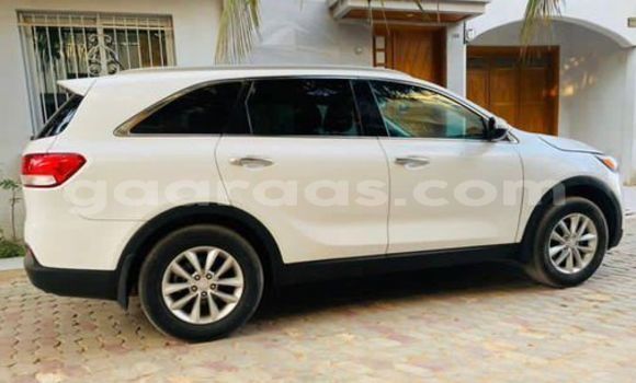 Dieundeu Occasion Kia Sorento White Auto in Dakar in Dakar Dieundeu Occasion Kia Sorento White Auto in Dakar in Dakar